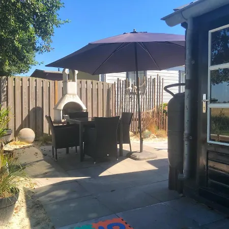 Coco House Op Recreatiepark De Wielen 別荘