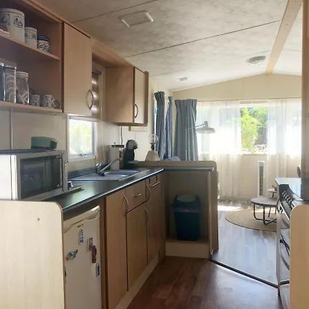 Coco House Op Recreatiepark De Wielen Сasa de vacaciones Sint Maarten