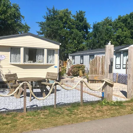 Coco House Op Recreatiepark De Wielen * Синт-Мартен