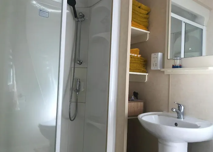 Coco House Op Recreatiepark De Wielen * Синт-Мартен