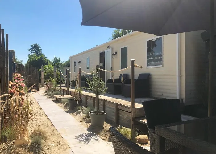 Дом отдыха Coco House Op Recreatiepark De Wielen Синт-Мартен