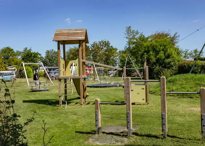 Дом отдыха Coco House Op Recreatiepark De Wielen Синт-Мартен