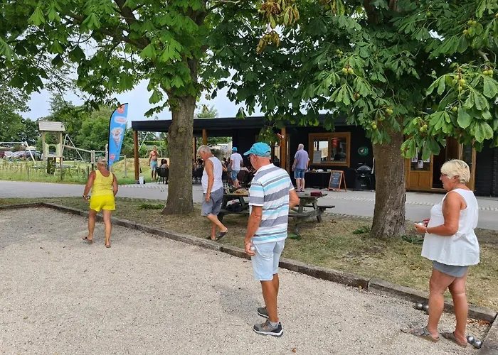 Coco House Op Recreatiepark De Wielen Дом отдыха Синт-Мартен